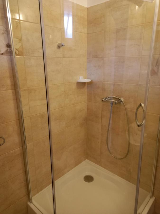 Napsugár Vendégház Újudvar Esterno foto